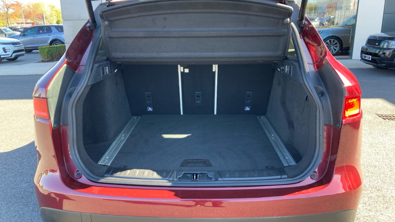 Jaguar F-Pace 2.0d Portfolio 5dr Auto AWD Diesel Estate